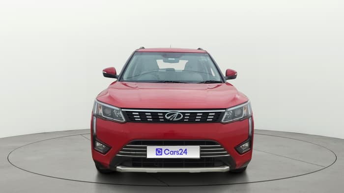2021 Mahindra XUV300 W8 (O) 1.2 PETROL AMT, Petrol, Automatic, 31,988 km, Front