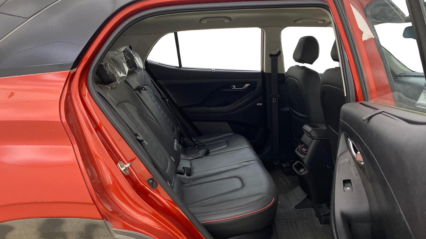 2021 Hyundai Creta SX (O) 1.4 TURBO DCT DUAL TONE, Petrol, Automatic, 29,416 km, Right Side Rear Door Cabin