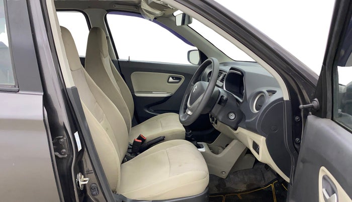 2017 Maruti Alto K10 VXI, Petrol, Manual, 17,877 km, Right Side Front Door Cabin