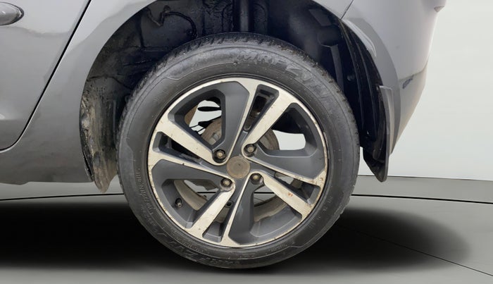 2020 Tata ALTROZ XZ PETROL, Petrol, Manual, 87,380 km, Left Rear Wheel