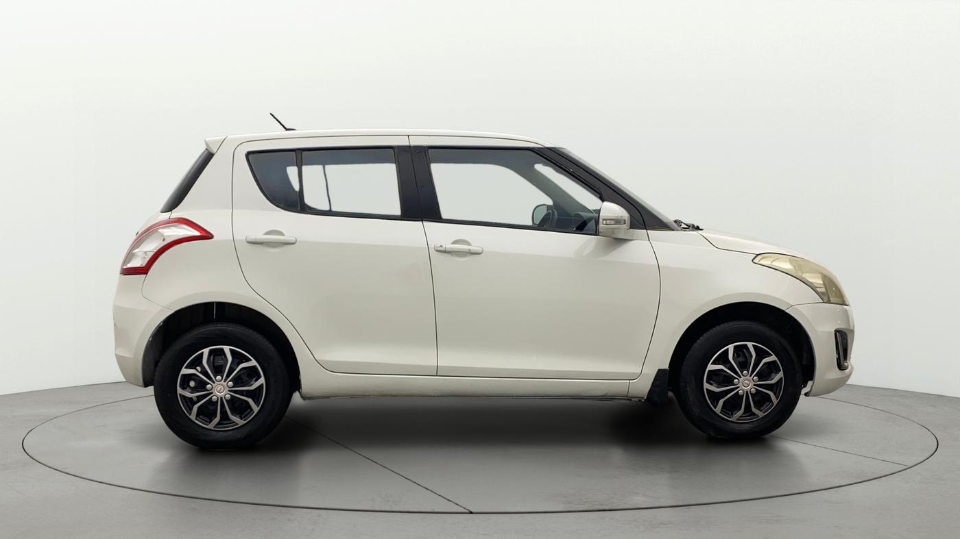 2015 Maruti Swift VXI, Petrol, Manual, 46,984 km, Right Side View