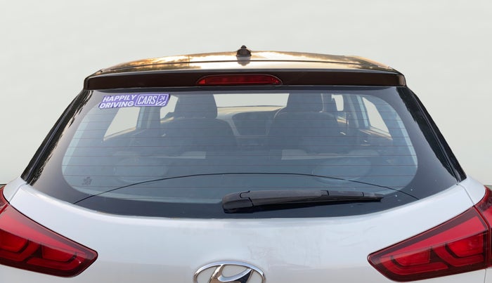 2017 Hyundai Elite i20 ASTA 1.2 (O), CNG, Manual, 1,39,563 km, Rear Windshield