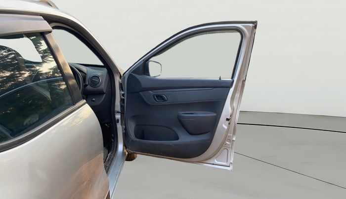 2016 Renault Kwid RXT 0.8, CNG, Manual, 40,164 km, RHS Front Door