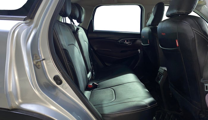 2022 Maruti Grand Vitara ALPHA SMART HYBRID, Petrol, Manual, 62,308 km, Right Side Rear Door Cabin