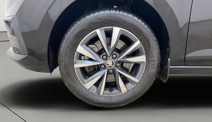 2024 Skoda SLAVIA STYLE 1.5L TSI DSG, Petrol, Automatic, 12,189 km, Left Front Wheel