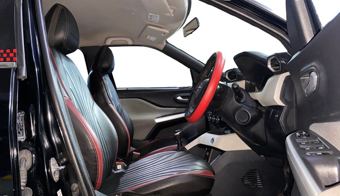 2022 Nissan MAGNITE XV MT, Petrol, Manual, 50,642 km, Right Side Front Door Cabin