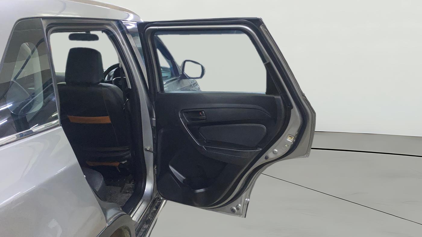 2022 Maruti Vitara Brezza LXI, Petrol, Manual, 15,627 km, RHS Rear Door