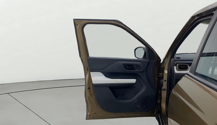 2022 Tata PUNCH ACCOMPLISHED MT, Petrol, Manual, 22,238 km, LHS Front Door