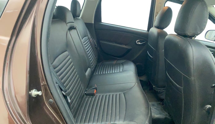 2021 Renault Duster RXZ 1.5 PETROL MT, Petrol, Manual, 36,181 km, Right Side Rear Door Cabin