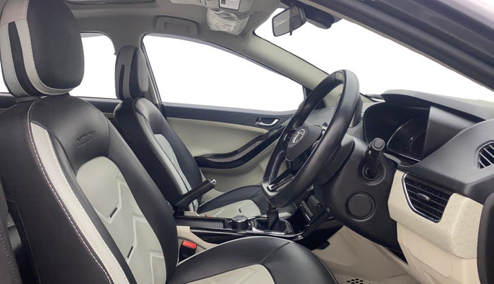 2022 Tata NEXON XZ PLUS (HS) PETROL, Petrol, Manual, 20,388 km, Right Side Front Door Cabin