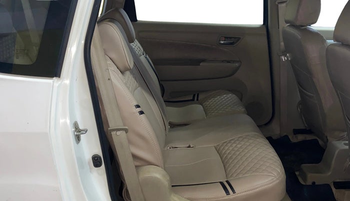 2015 Maruti Ertiga VDI, Diesel, Manual, 93,157 km, Right Side Rear Door Cabin