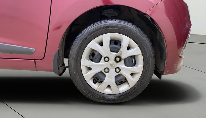 2015 Hyundai Grand i10 SPORTZ 1.2 KAPPA VTVT, Petrol, Manual, 52,135 km, Right Front Wheel