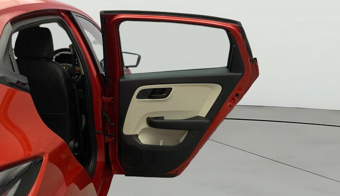 2022 Tata ALTROZ XT PETROL, Petrol, Manual, 33,028 km, RHS Rear Door