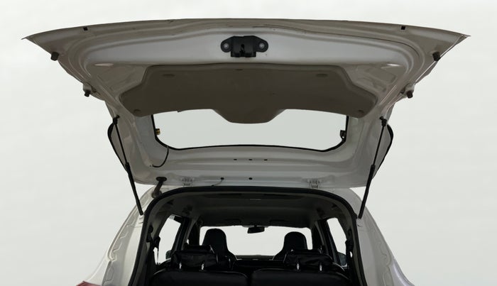 2022 Renault TRIBER RXZ, Petrol, Manual, 35,223 km, Boot Door Open