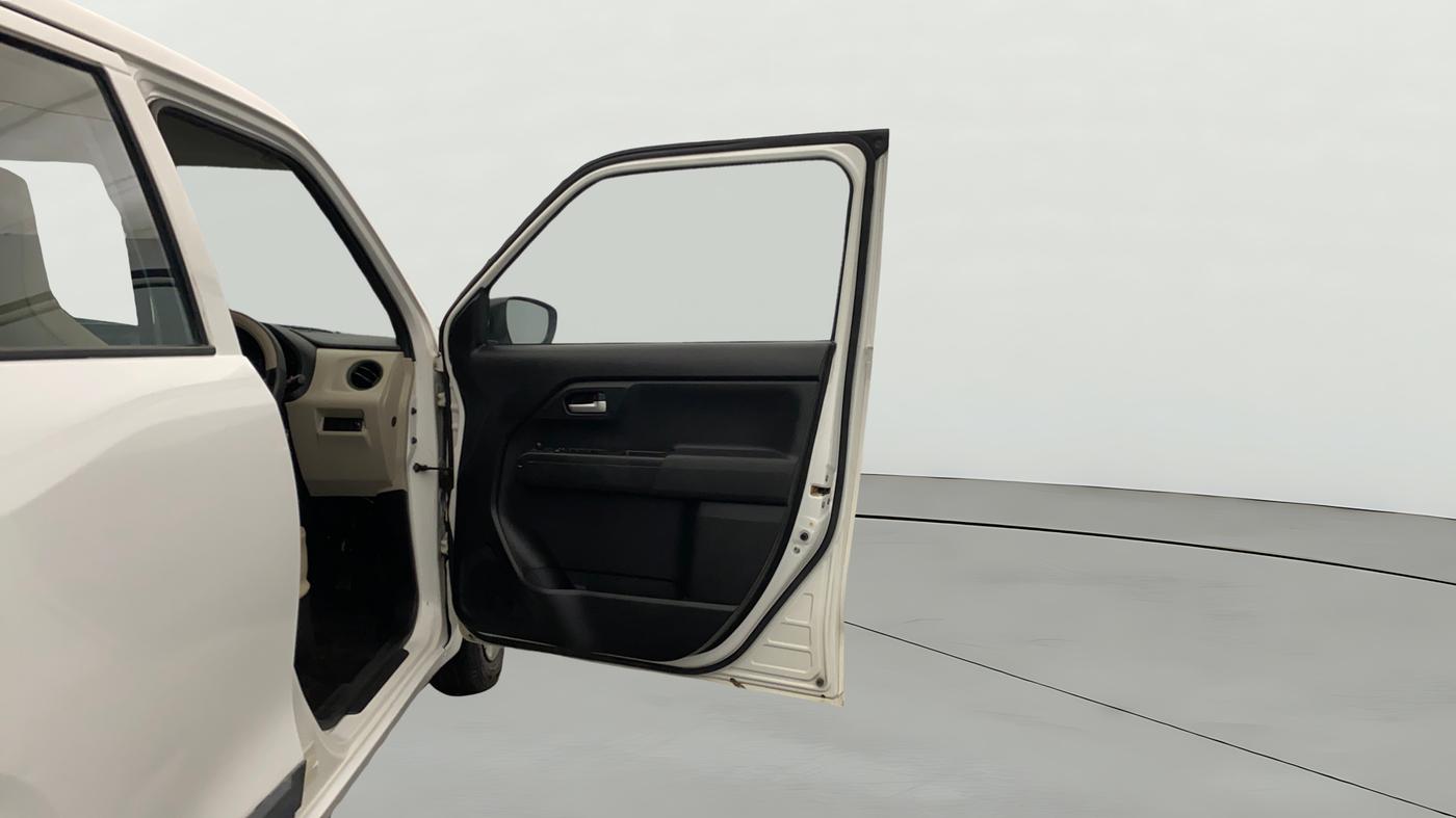 2020 Maruti New Wagon-R VXI 1.0, Petrol, Manual, 9,598 km, RHS Front Door