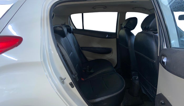 2013 Hyundai i20 SPORTZ 1.2, Petrol, Manual, 54,961 km, Right Side Rear Door Cabin