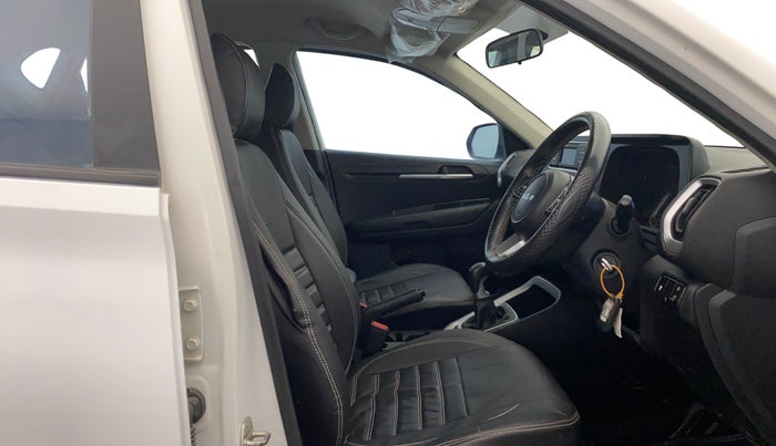 2023 KIA SONET HTK 1.5 DIESEL IMT, Diesel, Manual, 51,196 km, Right Side Front Door Cabin