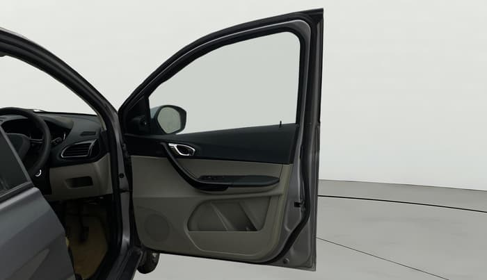 2019 Tata Tiago XZ PETROL, Petrol, Manual, 83,981 km, RHS Front Door