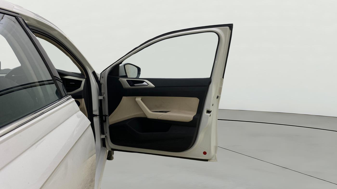 2023 Volkswagen VIRTUS TOPLINE TSI 1.0 AT, Petrol, Automatic, 76,538 km, RHS Front Door