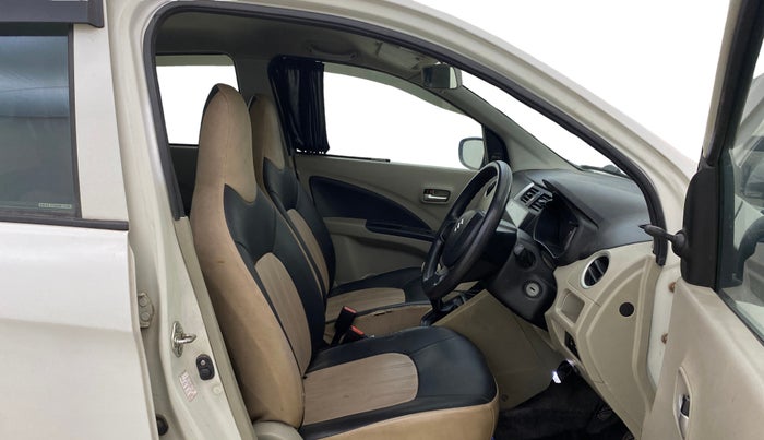 2014 Maruti Celerio VXI CNG, CNG, Manual, 97,471 km, Right Side Front Door Cabin
