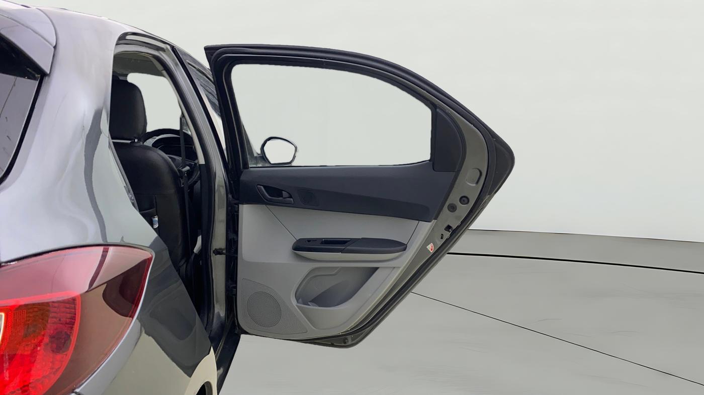 2023 Tata Tiago XT PETROL, Petrol, Manual, 35,121 km, RHS Rear Door