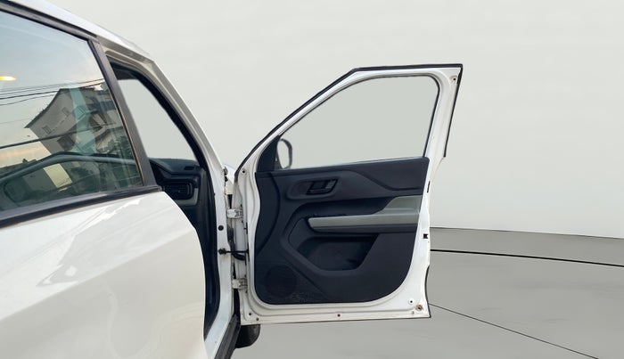 2022 Tata PUNCH ADVENTURE MT, Petrol, Manual, 29,257 km, RHS Front Door