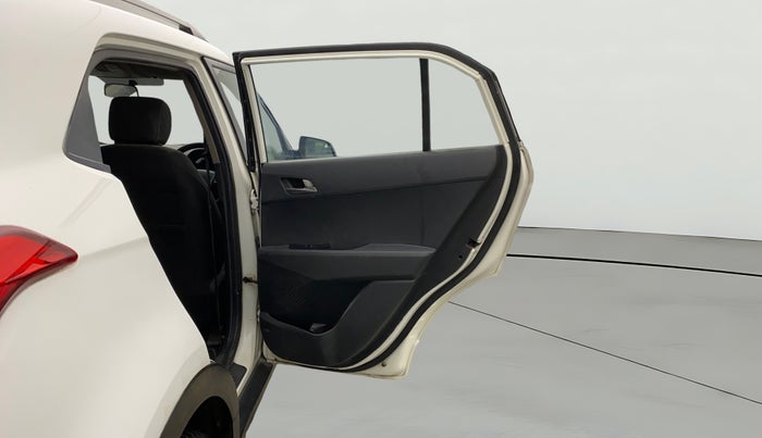 2017 Hyundai Creta SX PLUS AT 1.6 PETROL, Petrol, Automatic, 1,08,119 km, RHS Rear Door