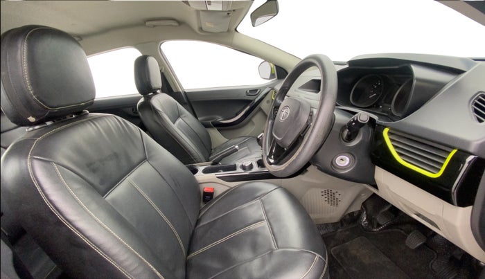 2018 Tata NEXON KRAZ MT PETROL, Petrol, Manual, 57,417 km, Right Side Front Door Cabin