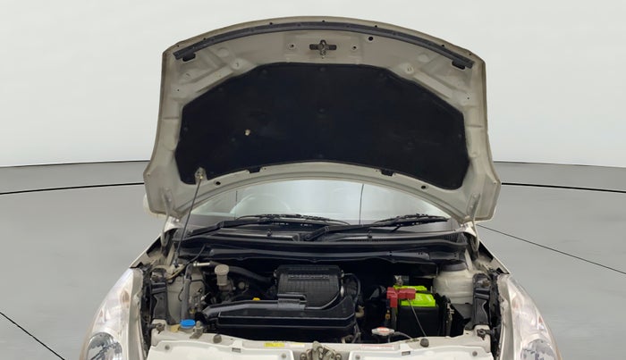 2015 Maruti Swift LXI (O), Petrol, Manual, 30,842 km, Open Bonet