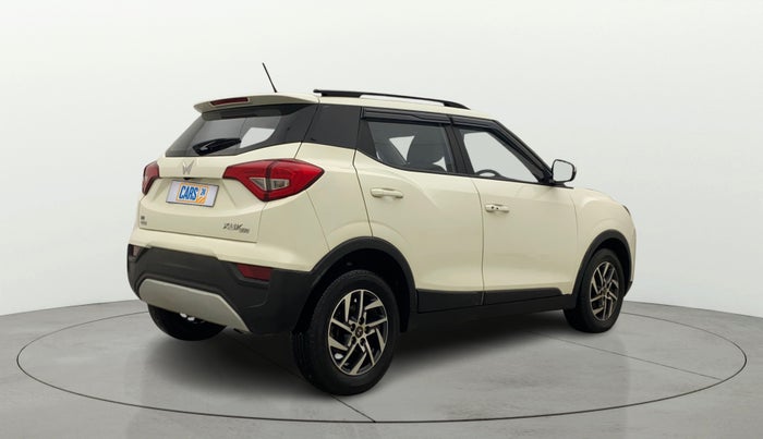 2022 Mahindra XUV300 W8 (O) 1.2 PETROL AMT, Petrol, Automatic, 30,355 km, Right Back Diagonal