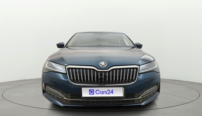 2022 Skoda Superb L&K 2.0 TSI AT, Petrol, Automatic, 61,943 km, Front