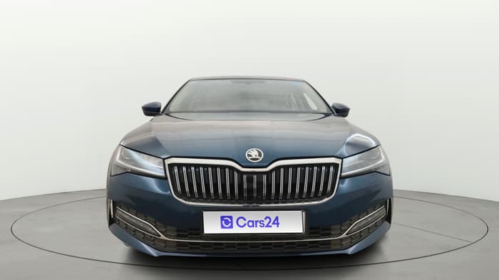 2022 Skoda Superb L&K 2.0 TSI AT, Petrol, Automatic, 61,993 km, Front