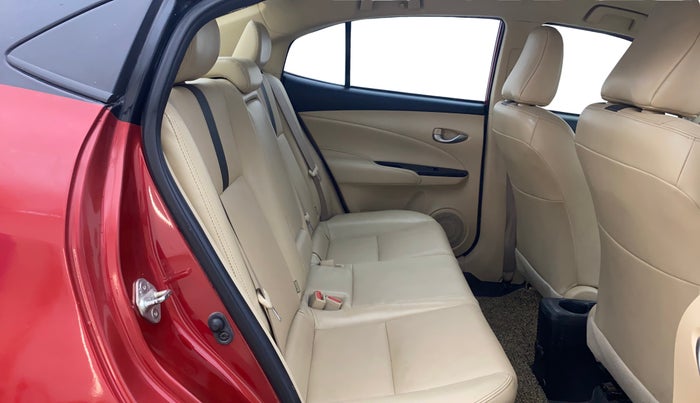 2020 Toyota YARIS V CVT, Petrol, Automatic, 67,534 km, Right Side Rear Door Cabin