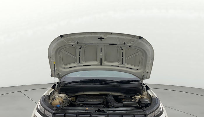 2024 Hyundai VENUE SX(O) 1.0 Turbo DCT Knight Edition, Petrol, Automatic, 15,504 km, Open Bonet