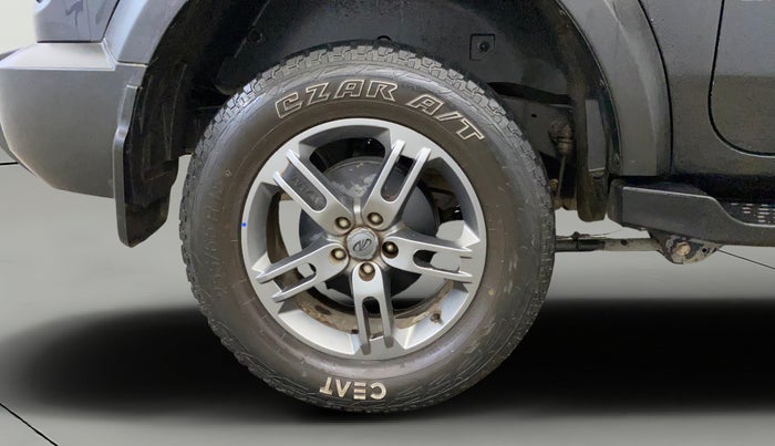 2021 Mahindra Thar LX PETROL HT 4WD AT, Petrol, Automatic, 29,926 km, Right Rear Wheel