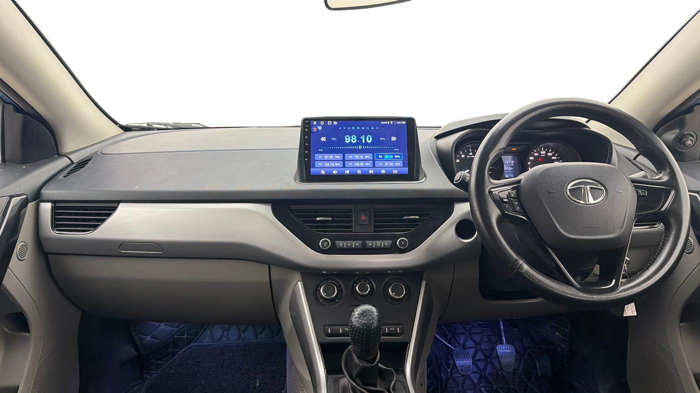2018 Tata NEXON XM PETROL, Petrol, Manual, 43,767 km, Dashboard