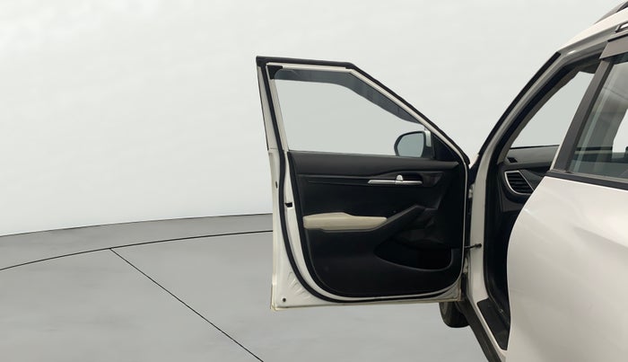 2022 KIA SELTOS HTK PLUS 1.5 IMT, Petrol, Manual, 94,697 km, LHS Front Door