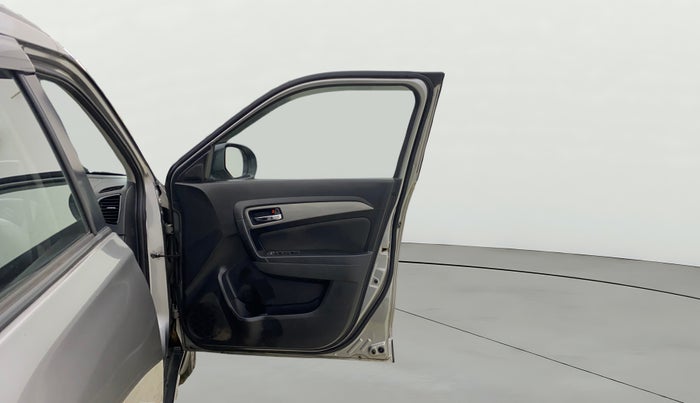 2019 Maruti Vitara Brezza ZDI AMT, Diesel, Automatic, 1,28,345 km, RHS Front Door