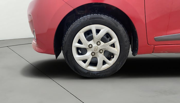 2017 Hyundai Grand i10 SPORTZ (O) 1.2 KAPPA VTVT, Petrol, Manual, 52,649 km, Left Front Wheel