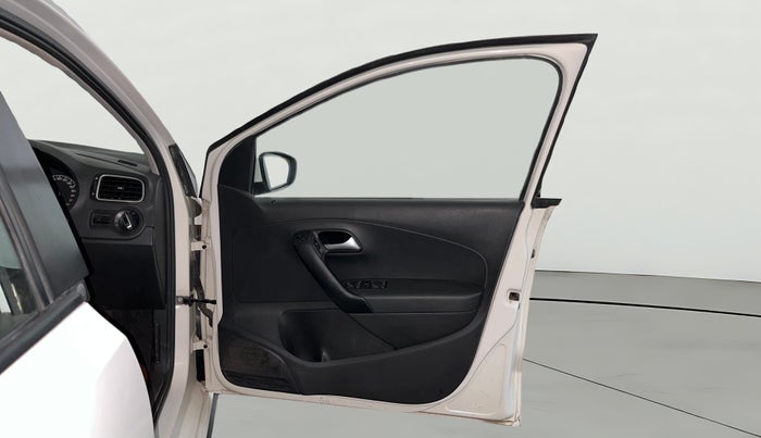 2019 Volkswagen Polo HIGHLINE PLUS 1.0, Petrol, Manual, 50,774 km, RHS Front Door