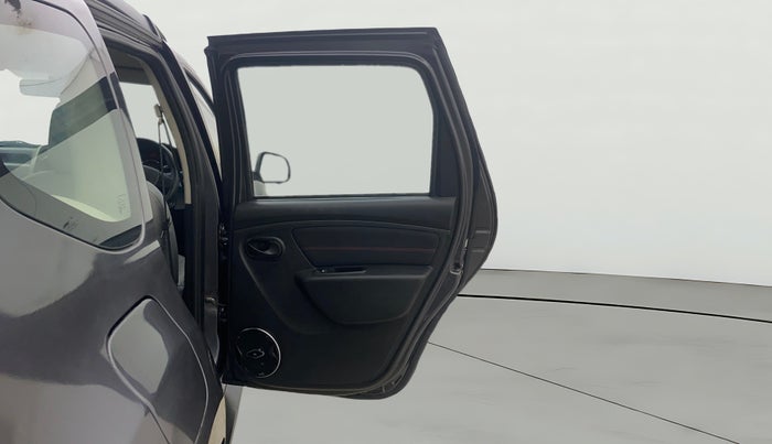 2017 Renault Duster RXS CVT, Petrol, Automatic, 63,084 km, RHS Rear Door