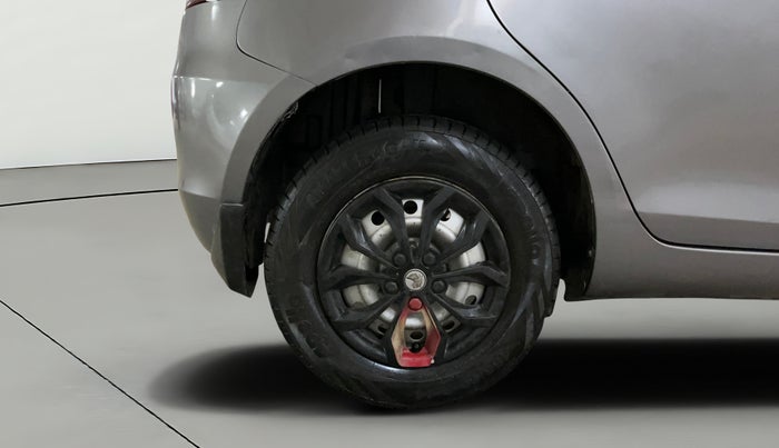 2014 Maruti Swift LXI, Petrol, Manual, 44,071 km, Right Rear Wheel