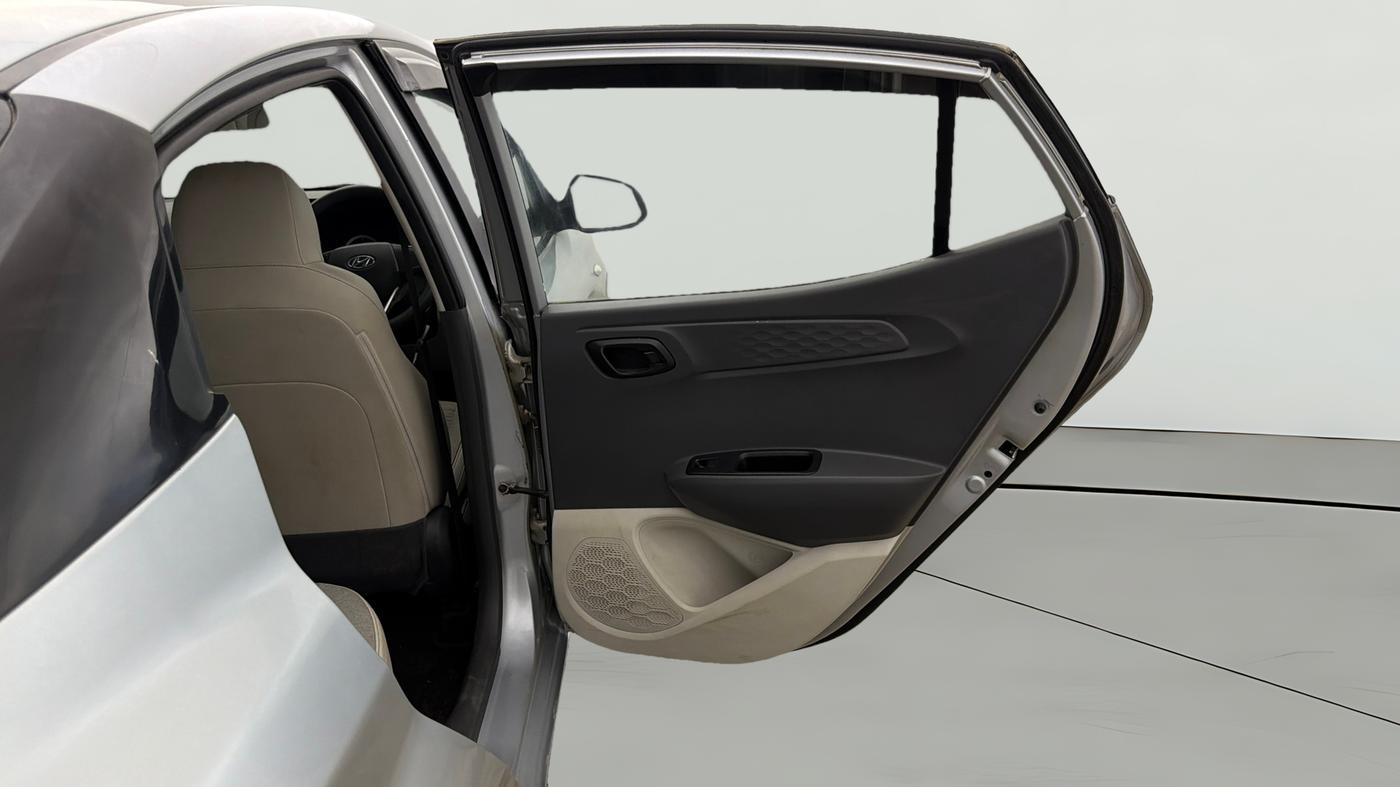 2021 Hyundai AURA S 1.2 CNG, CNG, Manual, 24,253 km, RHS Rear Door