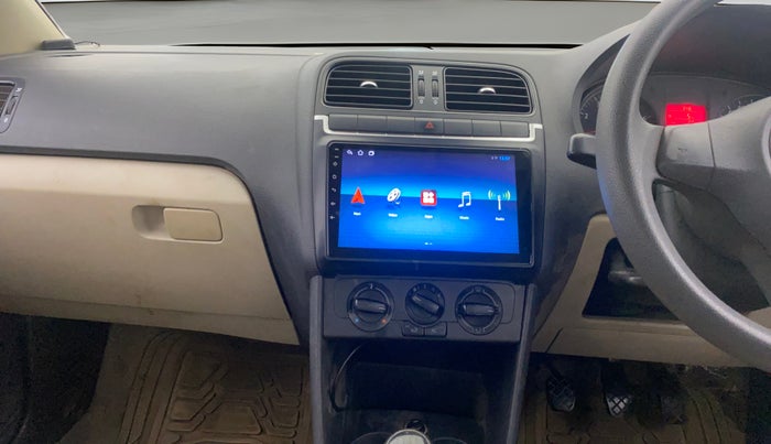 2012 Volkswagen Polo TRENDLINE 1.2L PETROL, Petrol, Manual, 1,00,825 km, Air Conditioner