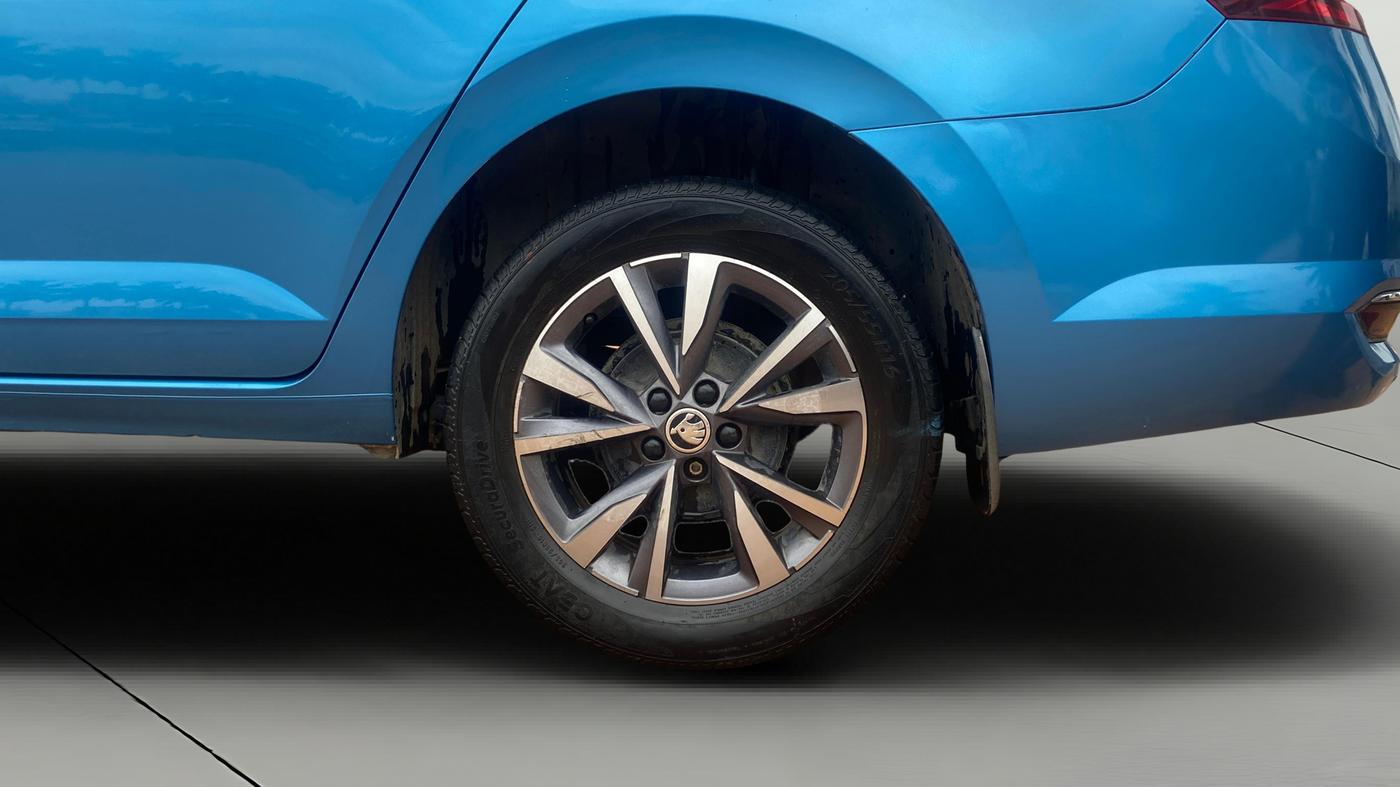 2022 Skoda SLAVIA STYLE 1.5L TSI DSG, Petrol, Automatic, 50,827 km, Left Rear Wheel
