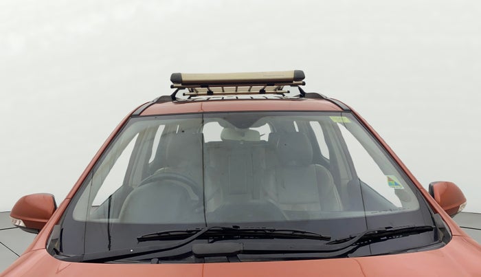 2017 Mahindra XUV500 W10, Diesel, Manual, 99,576 km, Front Windshield