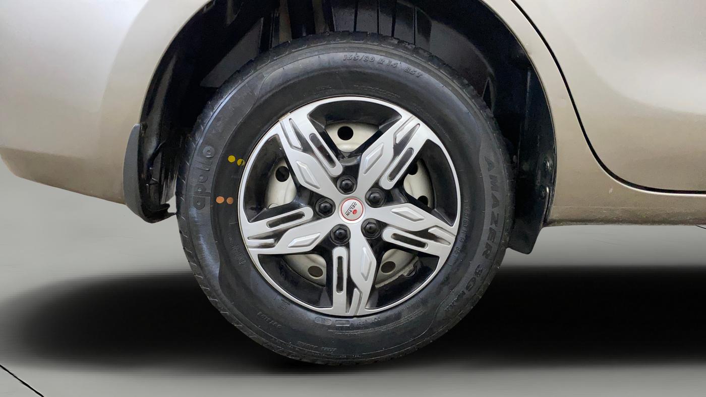 2019 Maruti Dzire LXI, Petrol, Manual, 52,252 km, Right Rear Wheel