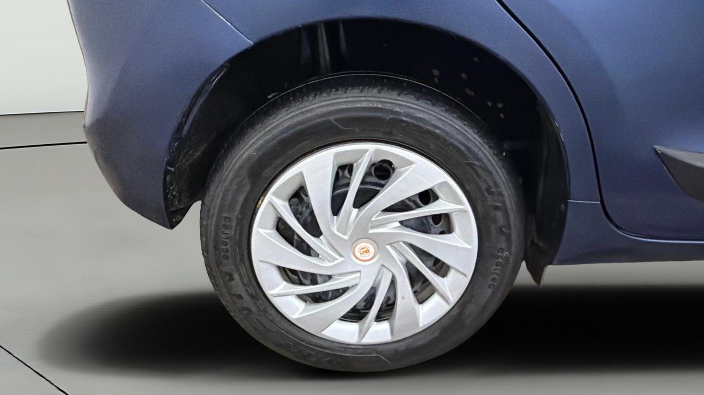 2021 Maruti Baleno DELTA PETROL 1.2, Petrol, Manual, 51,285 km, Right Rear Wheel