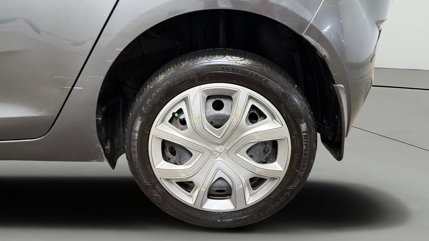 2023 Tata ALTROZ XM PLUS PETROL, Petrol, Manual, 52,545 km, Left Rear Wheel