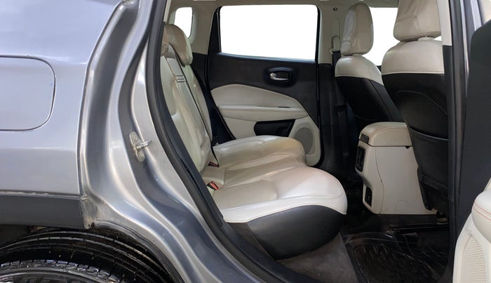 2018 Jeep Compass LIMITED 2.0 DIESEL, Diesel, Manual, 82,723 km, Right Side Rear Door Cabin